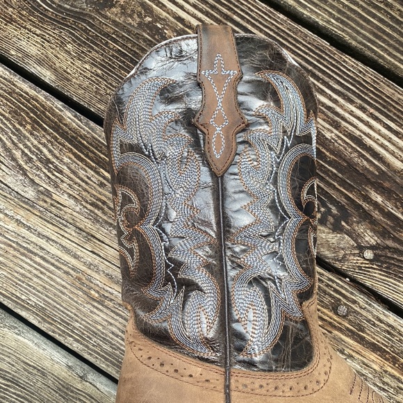 J B Dillion - Picture 3 of 9